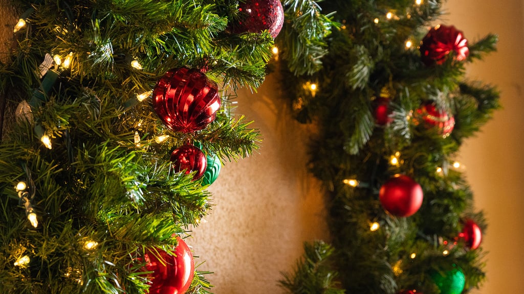 Christmas Wreath Zoom Background